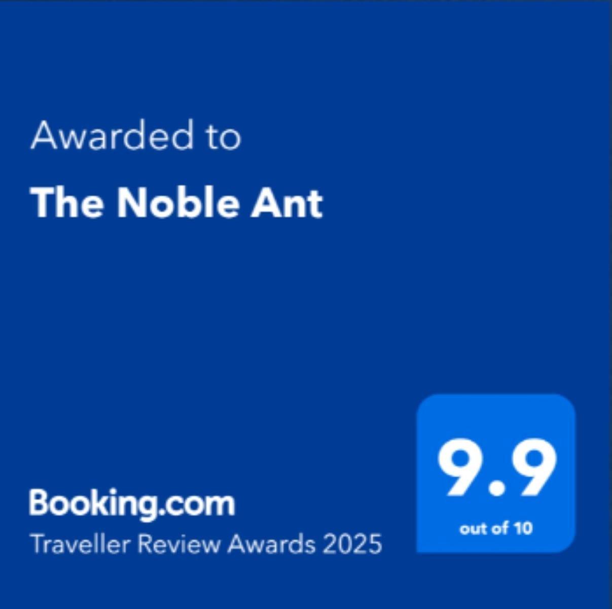 Hotel The Noble Ant George Esterno foto